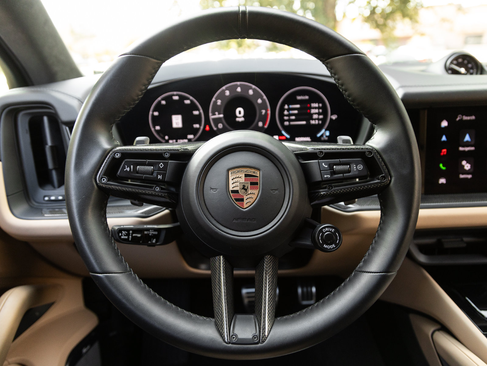 Certified 2025 Porsche Cayenne GTS AWD/4WD image 13