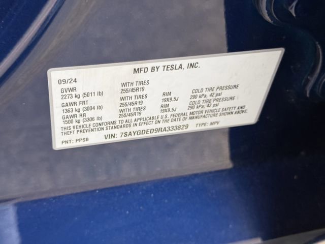 Used 2024 Tesla Model Y 2WD image 25