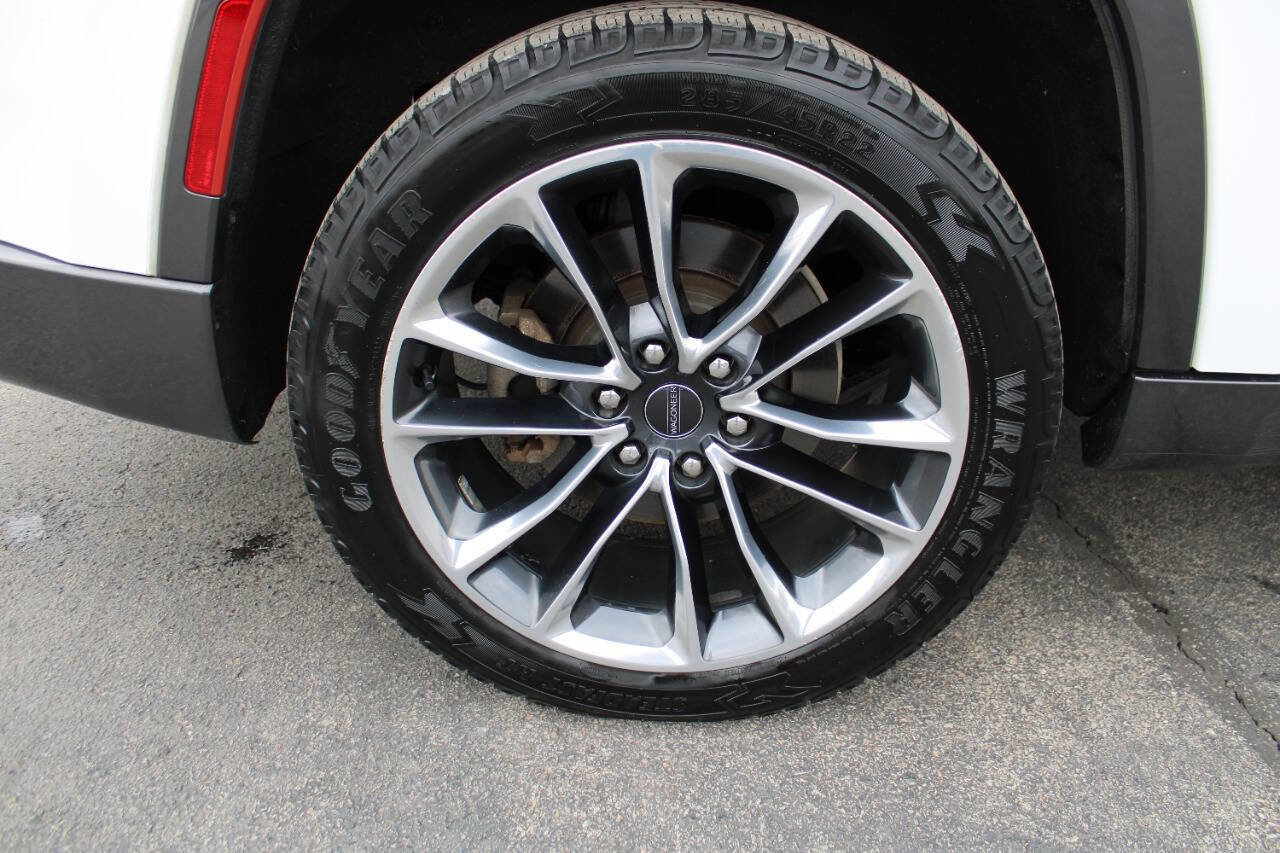 Used 2022 Jeep Wagoneer Series III w/ Premium Group I image 18