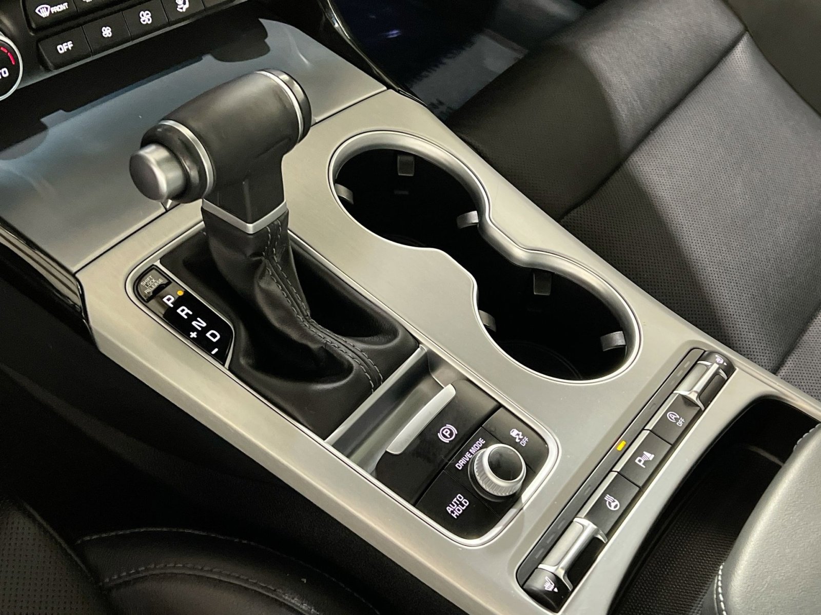 Used 2018 Kia Stinger GT1 image 19