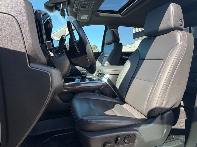 Used 2023 Chevrolet Silverado 1500 RST w/ Convenience Package II image 16