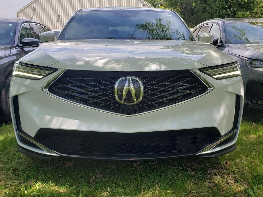 New 2026 Acura MDX SH-AWD image 2