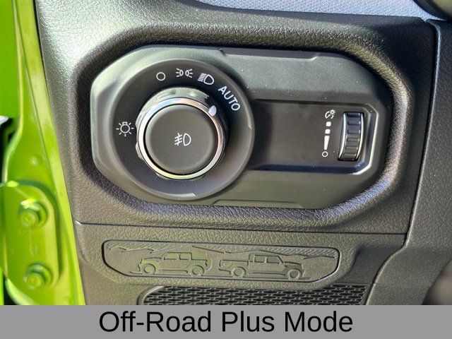 Certified 2026 Jeep Wrangler Unlimited Sport AWD/4WD image 28