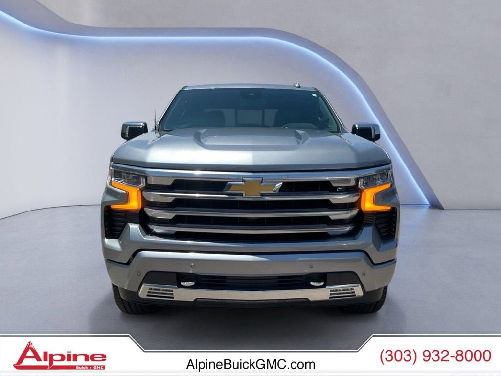 Used 2023 Chevrolet Silverado 1500 High Country w/ High Country Premium Package AWD/4WD image 8