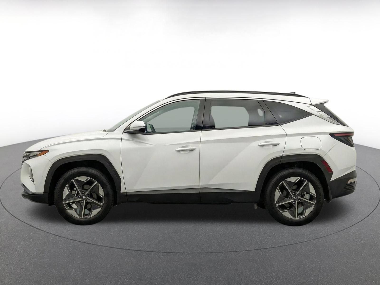 Used 2026 Hyundai Tucson SEL FWD image 4