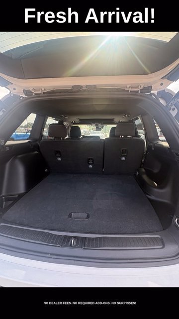 Used 2024 Jeep Grand Cherokee Laredo X w/ Luxury Tech Group I RWD image 14