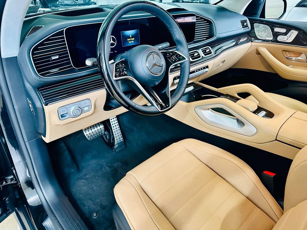 New 2026 Mercedes-Benz GLS 450 4MATIC image 4