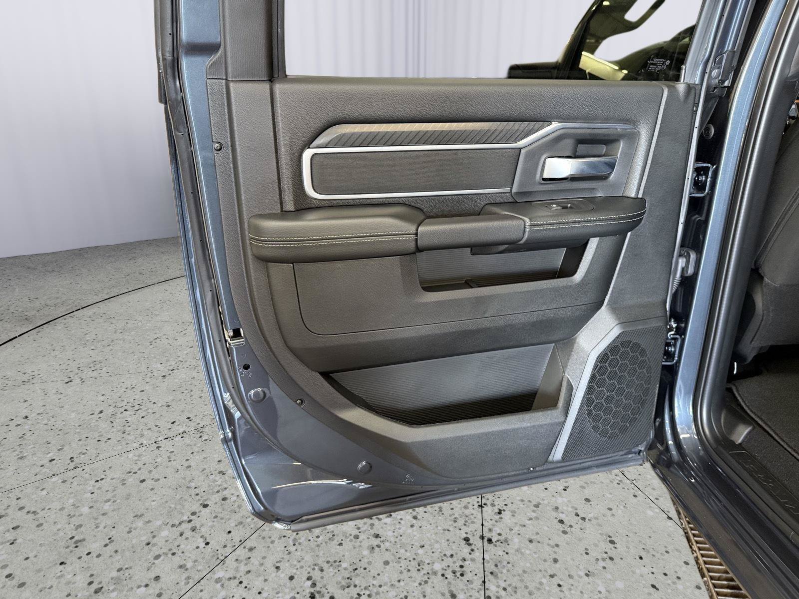 New 2026 RAM 2500 Big Horn AWD/4WD image 30
