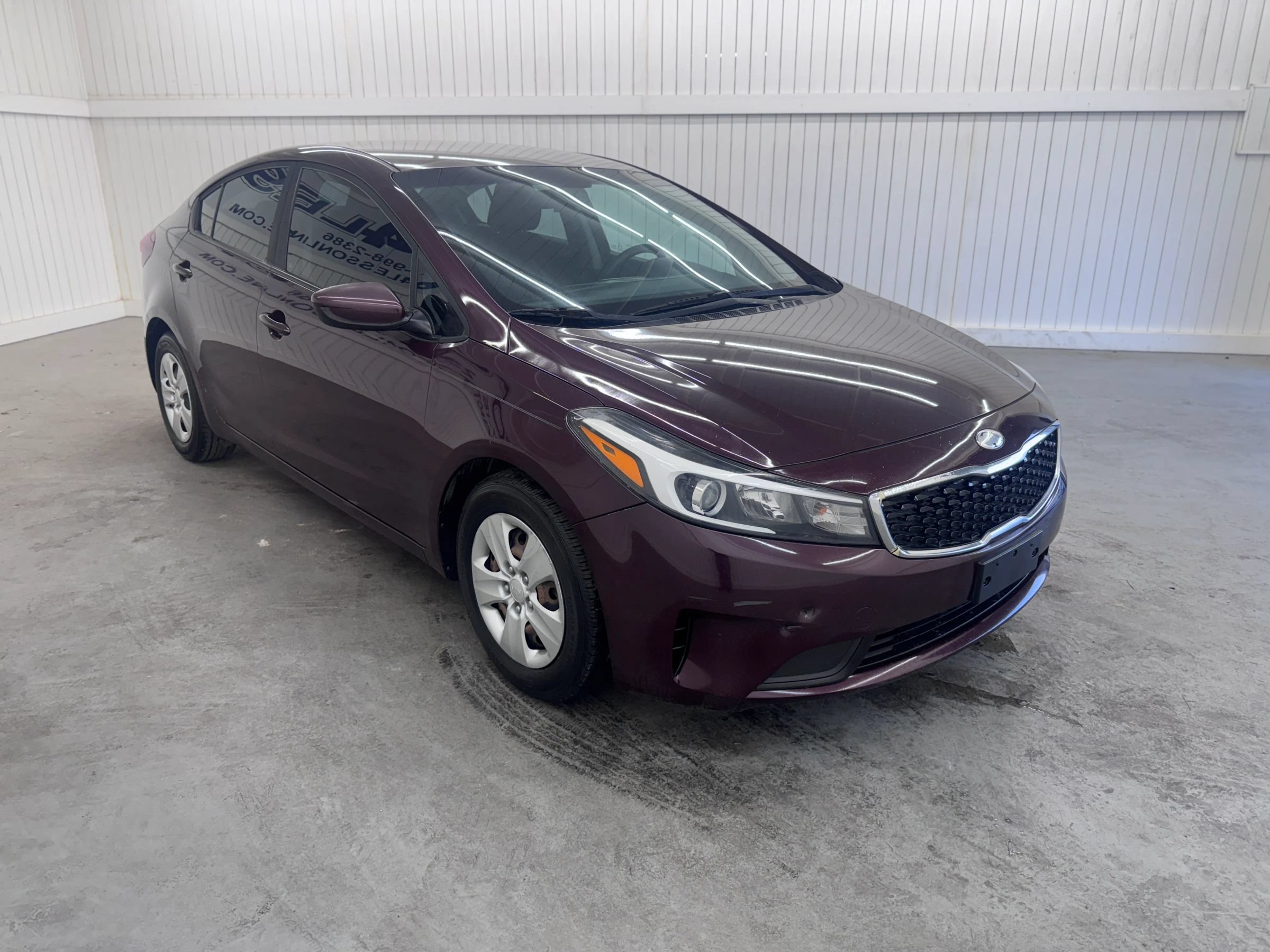 Used 2018 Kia Forte LX FWD image 3
