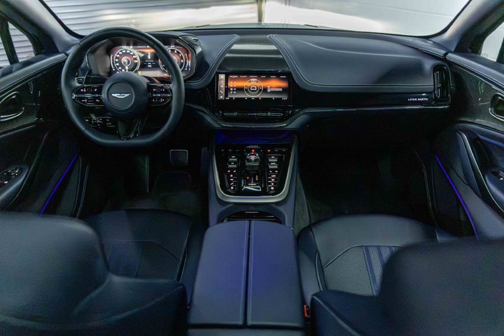 Used 2026 Aston Martin DBX 707 AWD/4WD image 48