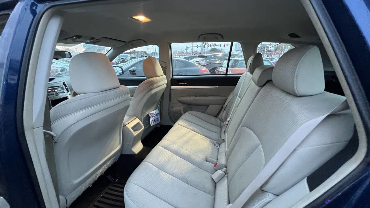 Used 2010 Subaru Outback 2.5i image 15