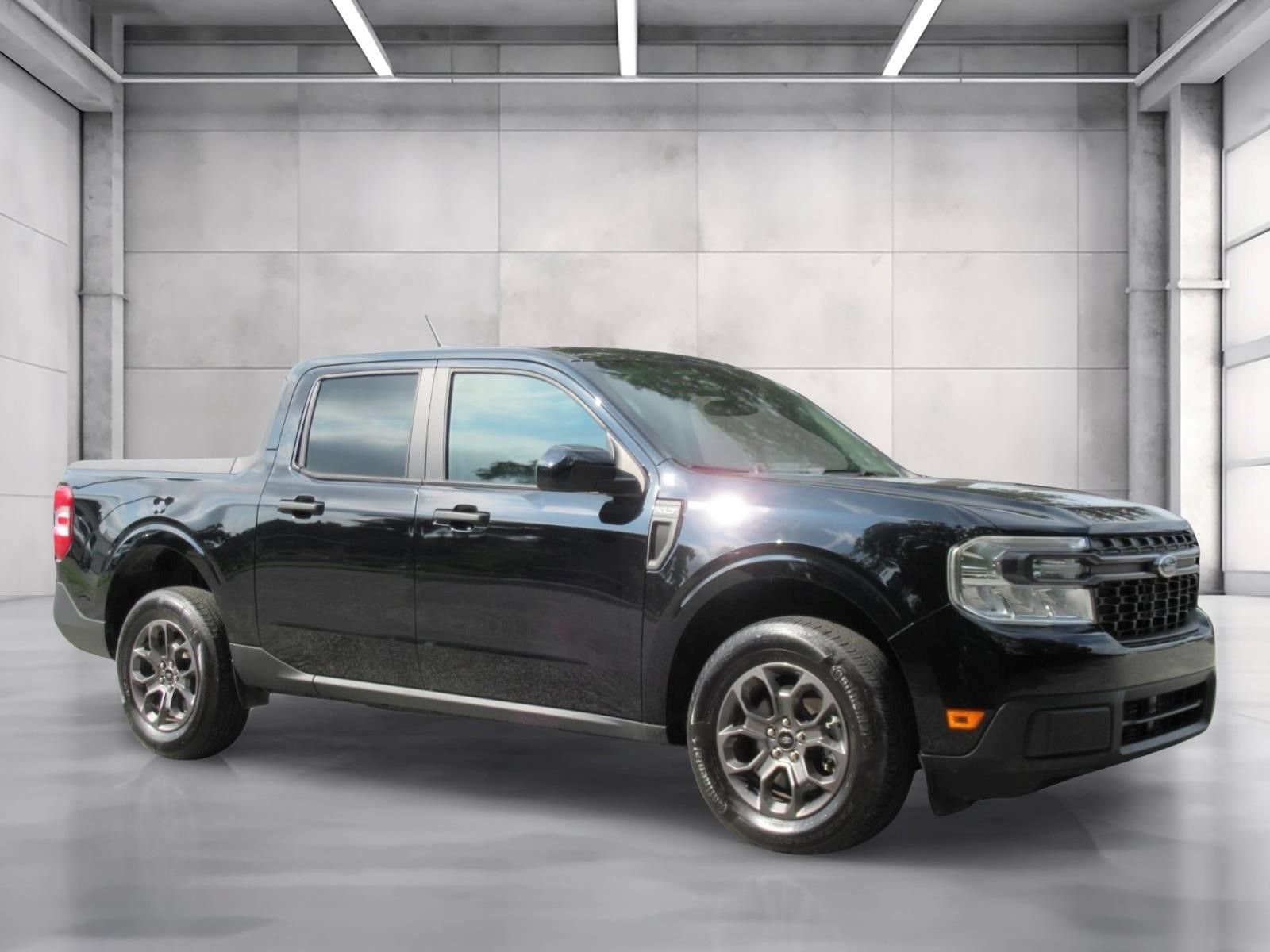 Used 2024 Ford Maverick XLT w/ XLT Luxury Package FWD image 1