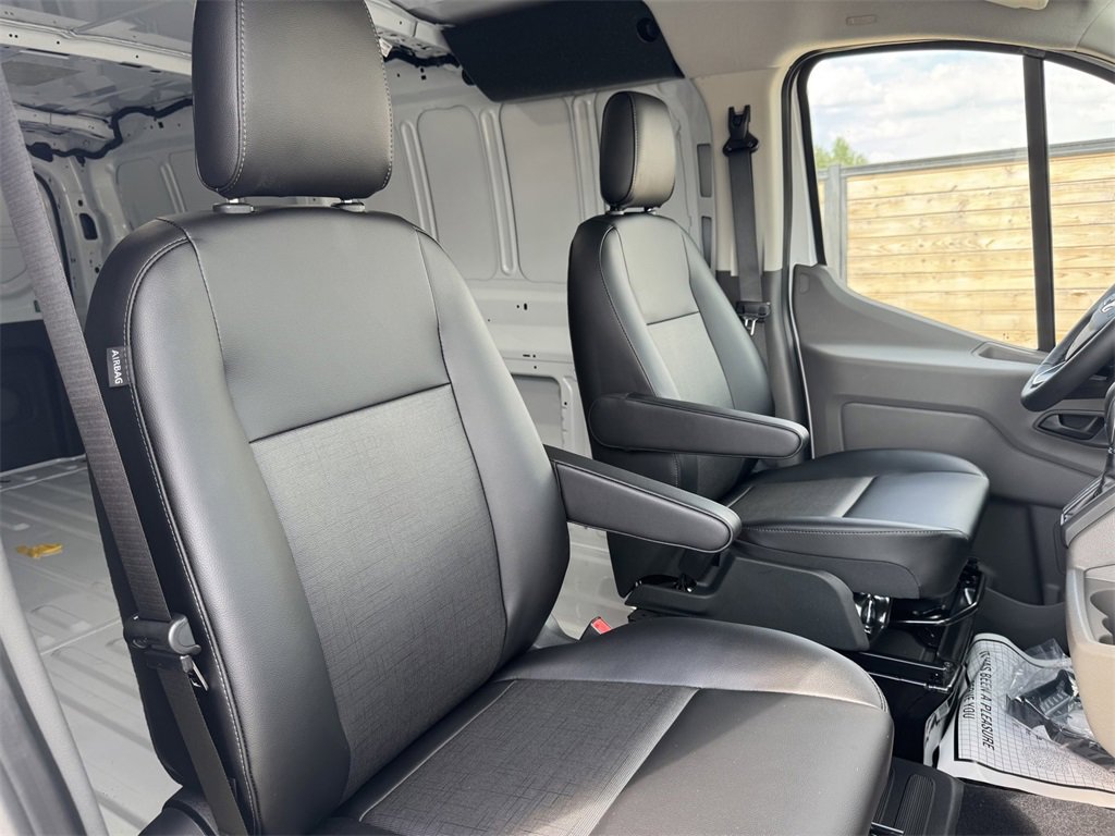 New 2025 Ford Transit 150 Low Roof AWD image 17