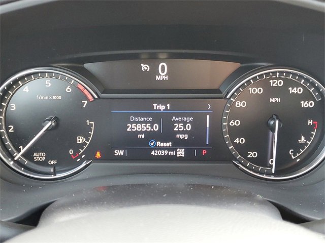 Certified 2022 Cadillac XT4 Premium Luxury w/ Safety Alert Package image 9