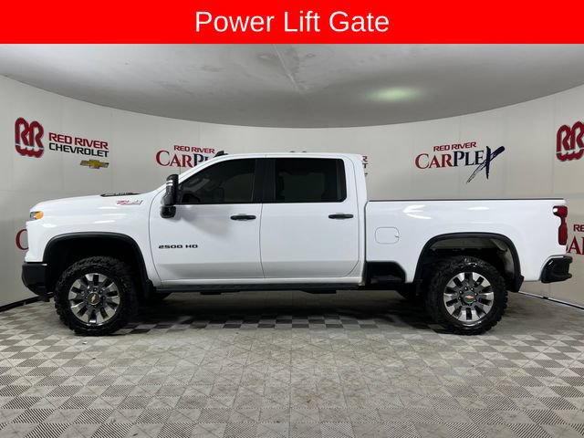 Used 2025 Chevrolet Silverado 2500 Custom w/ Custom Value Package AWD/4WD image 4