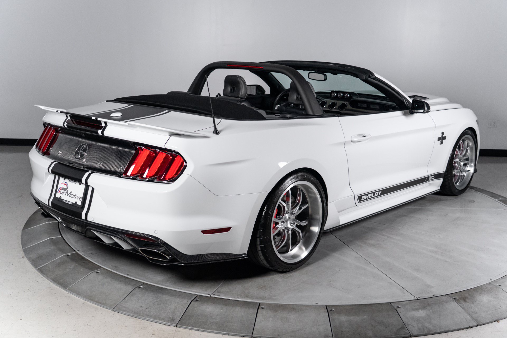 Used 2015 Ford Mustang GT Premium w/ Equipment Group 401A RWD image 10