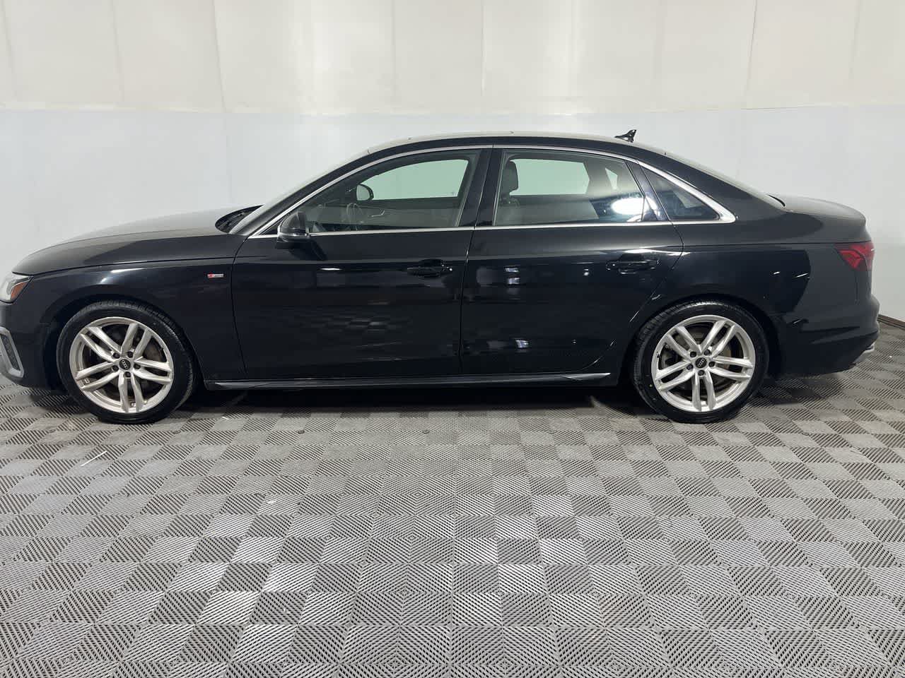 Used 2024 Audi A4 2.0T Premium Plus AWD/4WD image 5