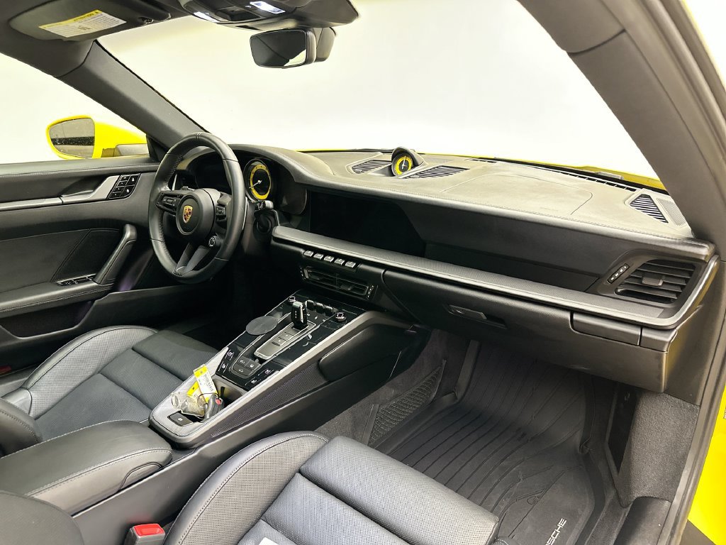 Used 2021 Porsche 911 Carrera RWD image 31