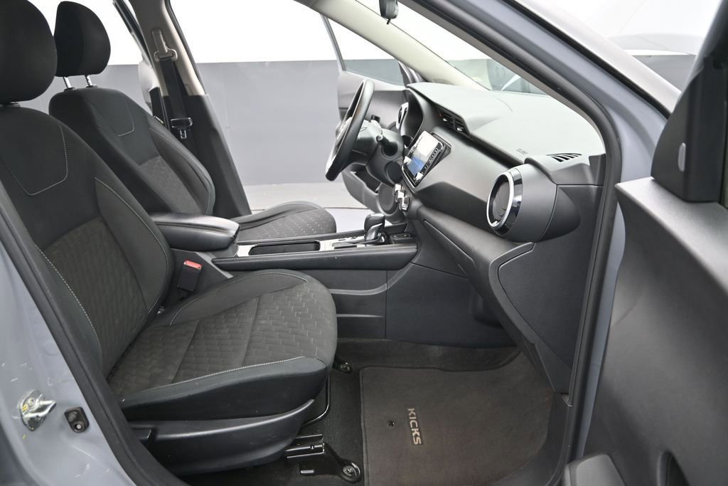 Used 2023 Nissan Kicks SV FWD image 24