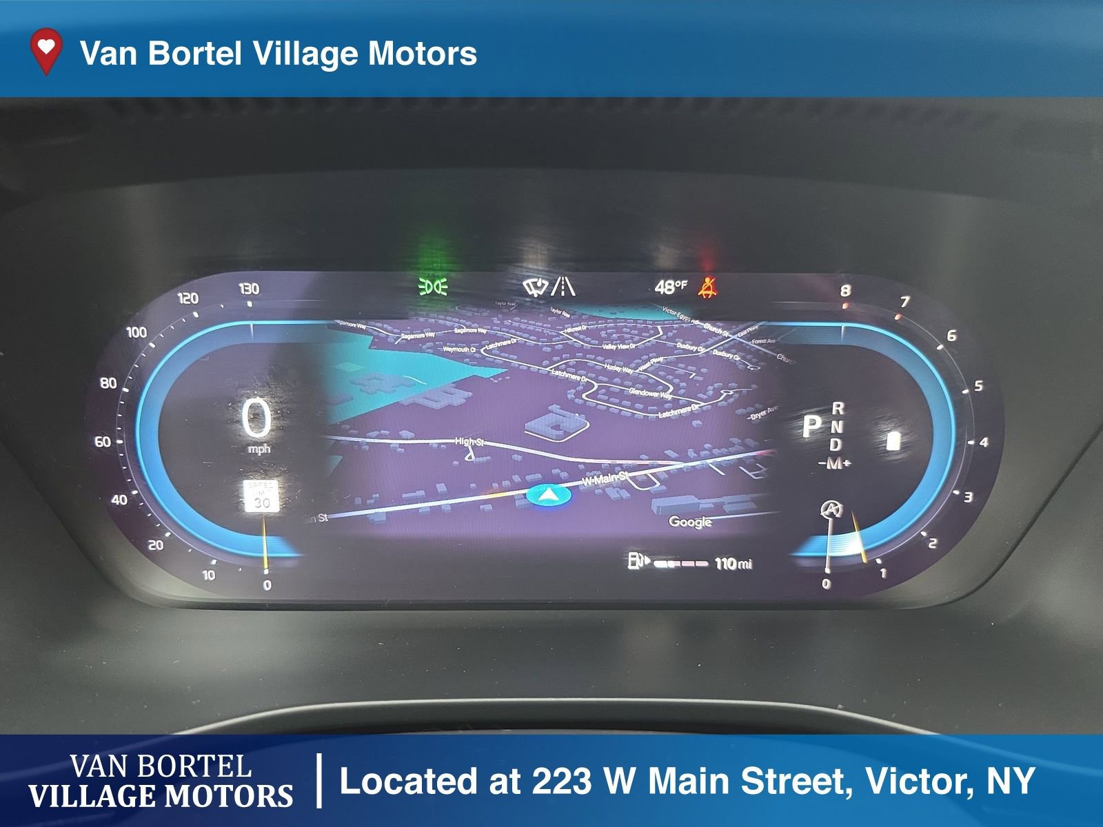 Used 2023 Volvo XC40 B5 Ultimate image 15