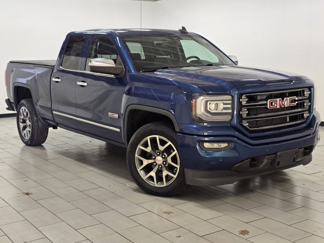 Used 2016 GMC Sierra 1500 SLT image 2