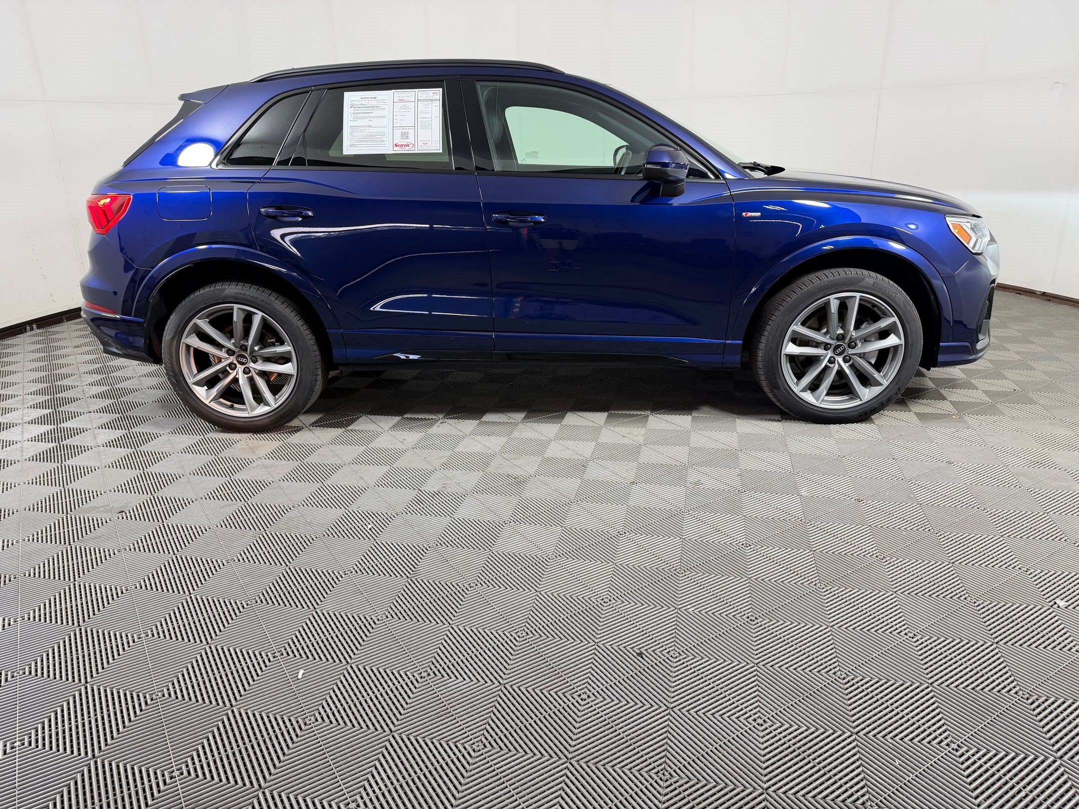 Used 2022 Audi Q3 2.0T Premium Plus AWD/4WD image 8