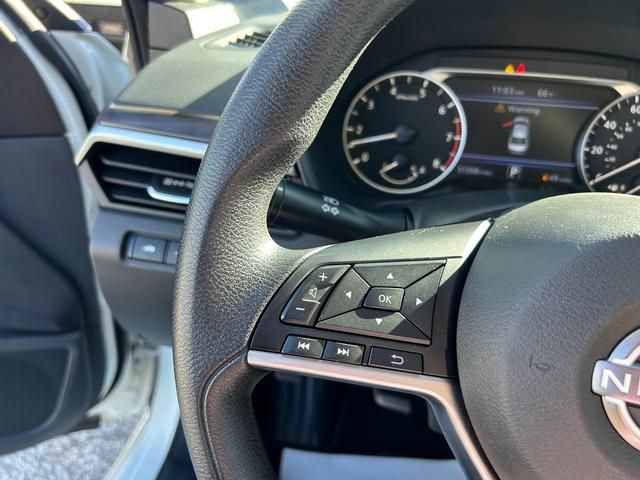 Used 2023 Nissan Altima 2.5 SV FWD image 22