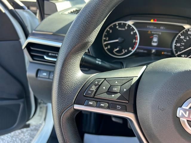 Used 2023 Nissan Altima 2.5 SV FWD image 22