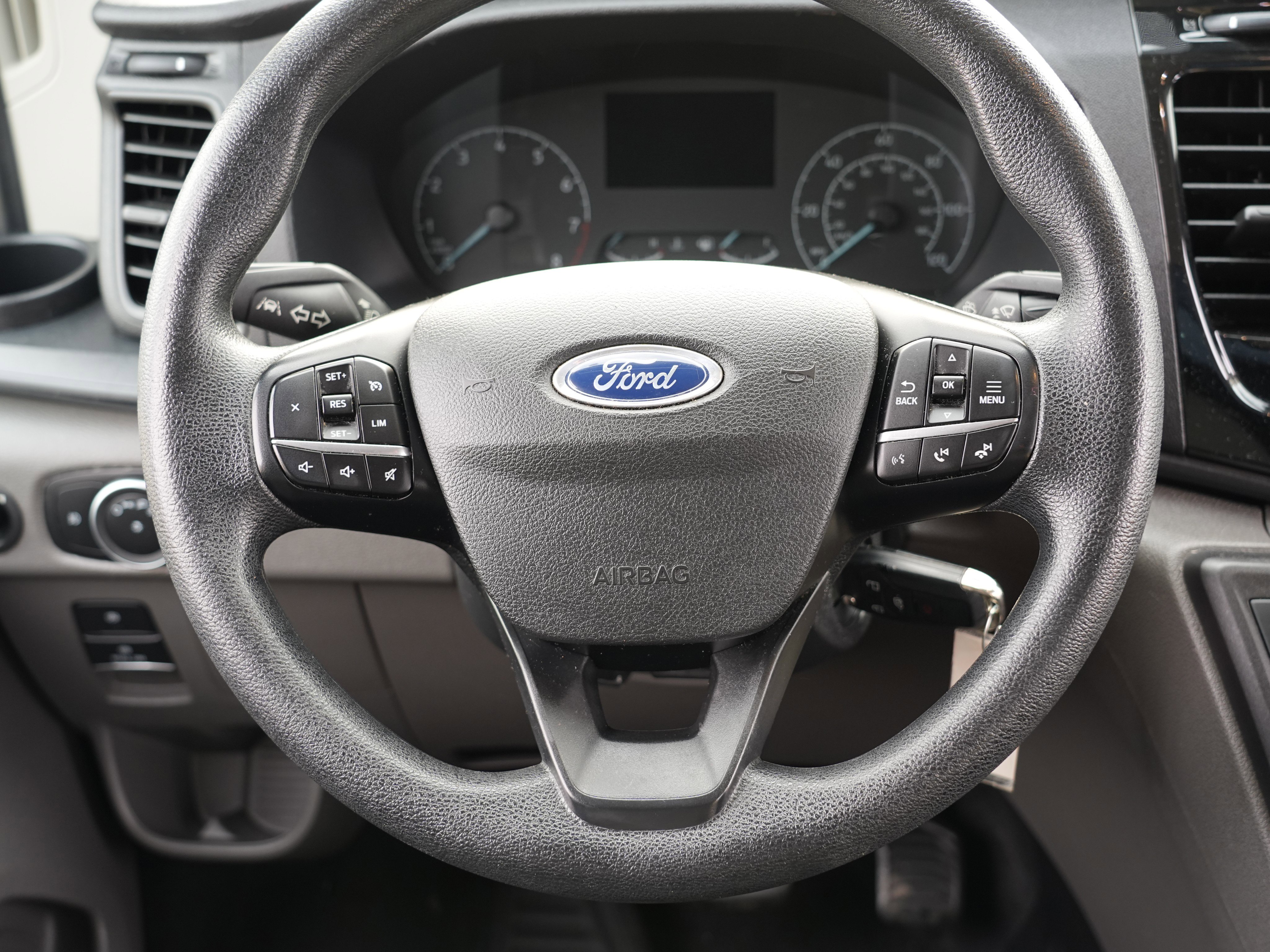 Used 2023 Ford Transit 350 XLT image 26