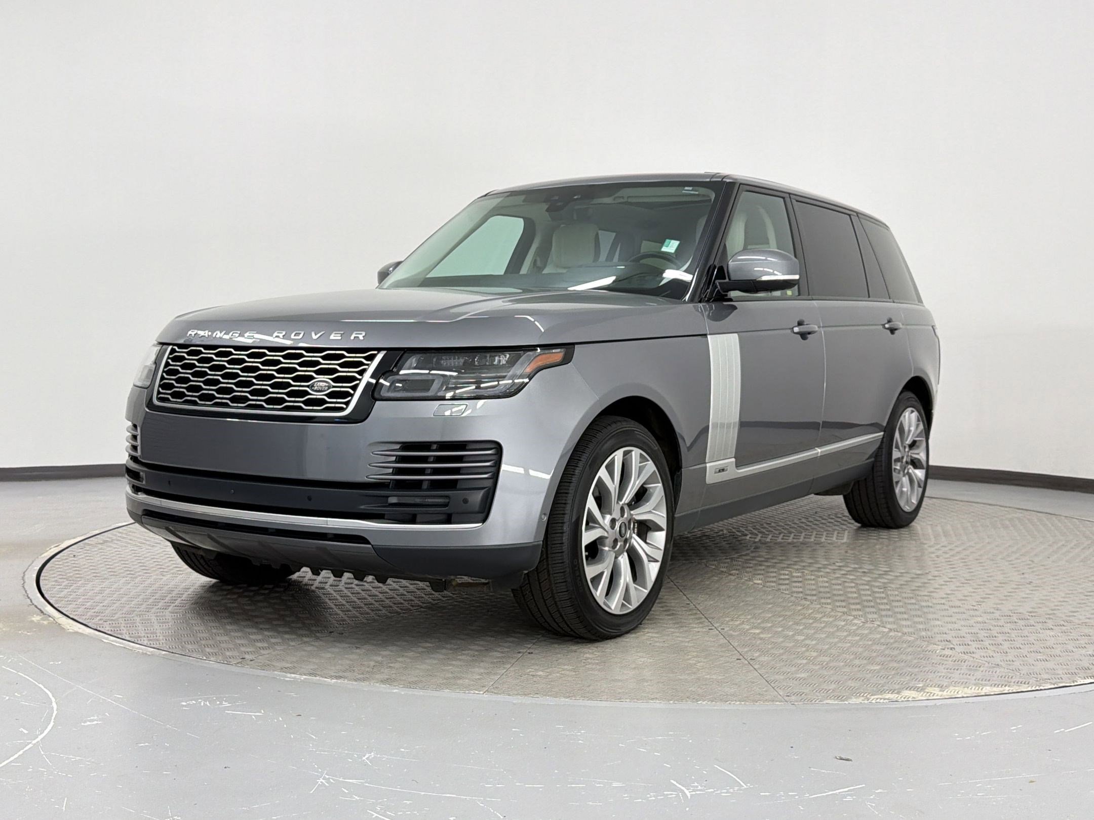 Used 2021 Land Rover Range Rover P525 Westminster Edition LWB AWD/4WD image 1