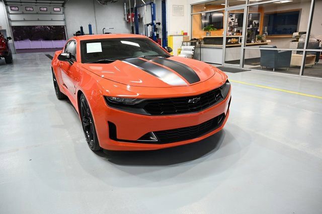 Used 2021 Chevrolet Camaro LT w/ RS Package image 4