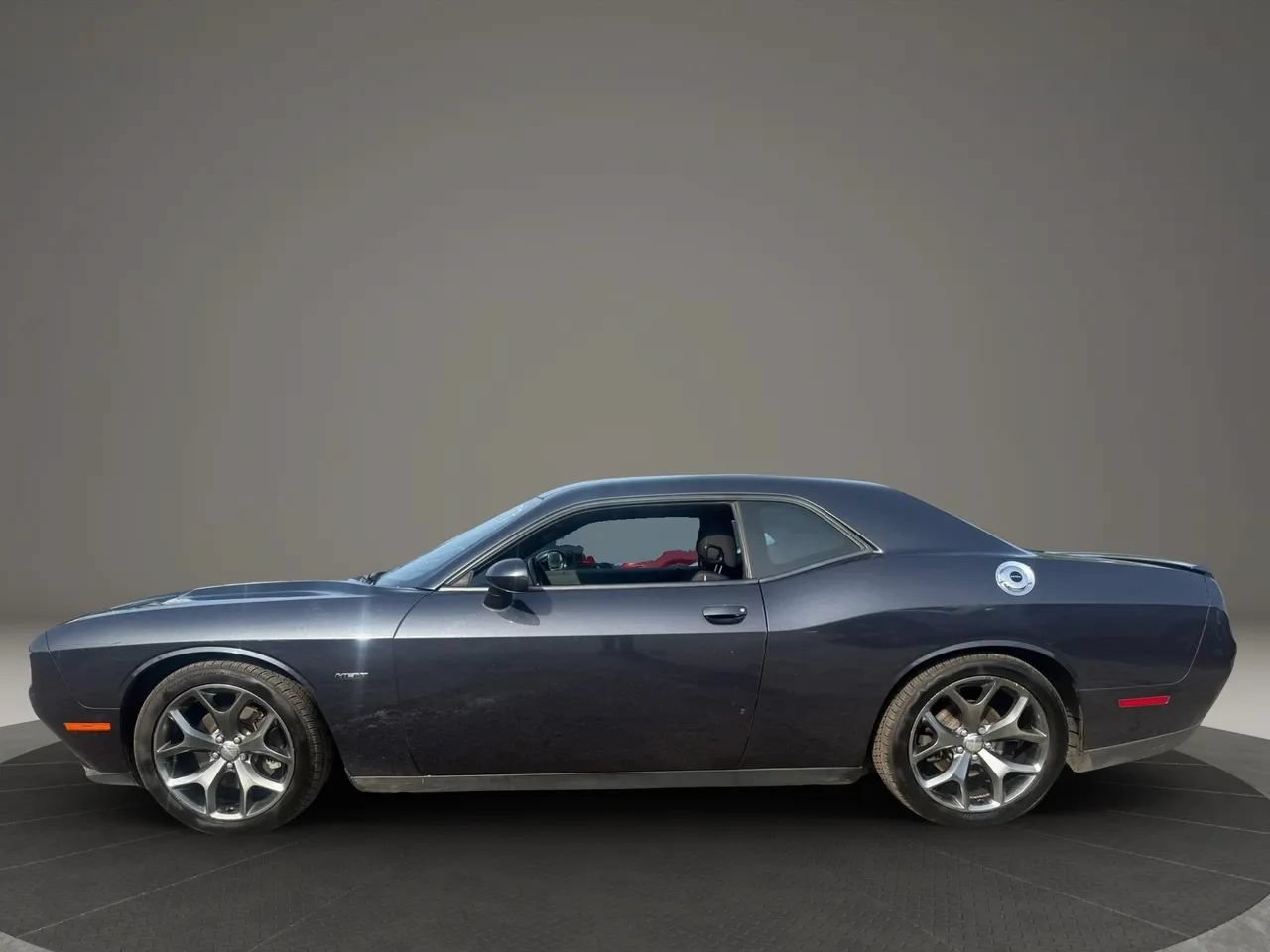 Used 2016 Dodge Challenger R/T w/ Sound Group RWD image 8