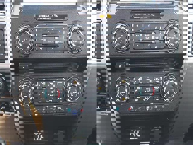 Used 2018 Ford F150 Lariat image 16