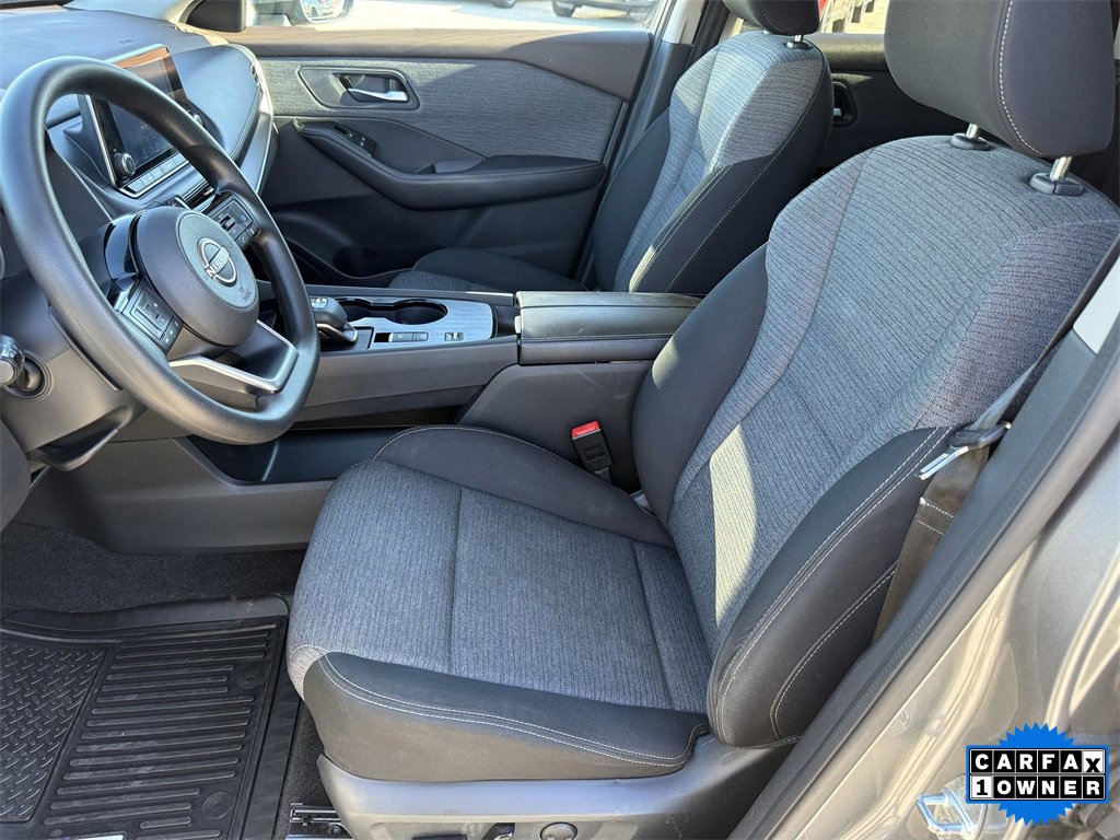 Used 2022 Nissan Rogue SV image 12