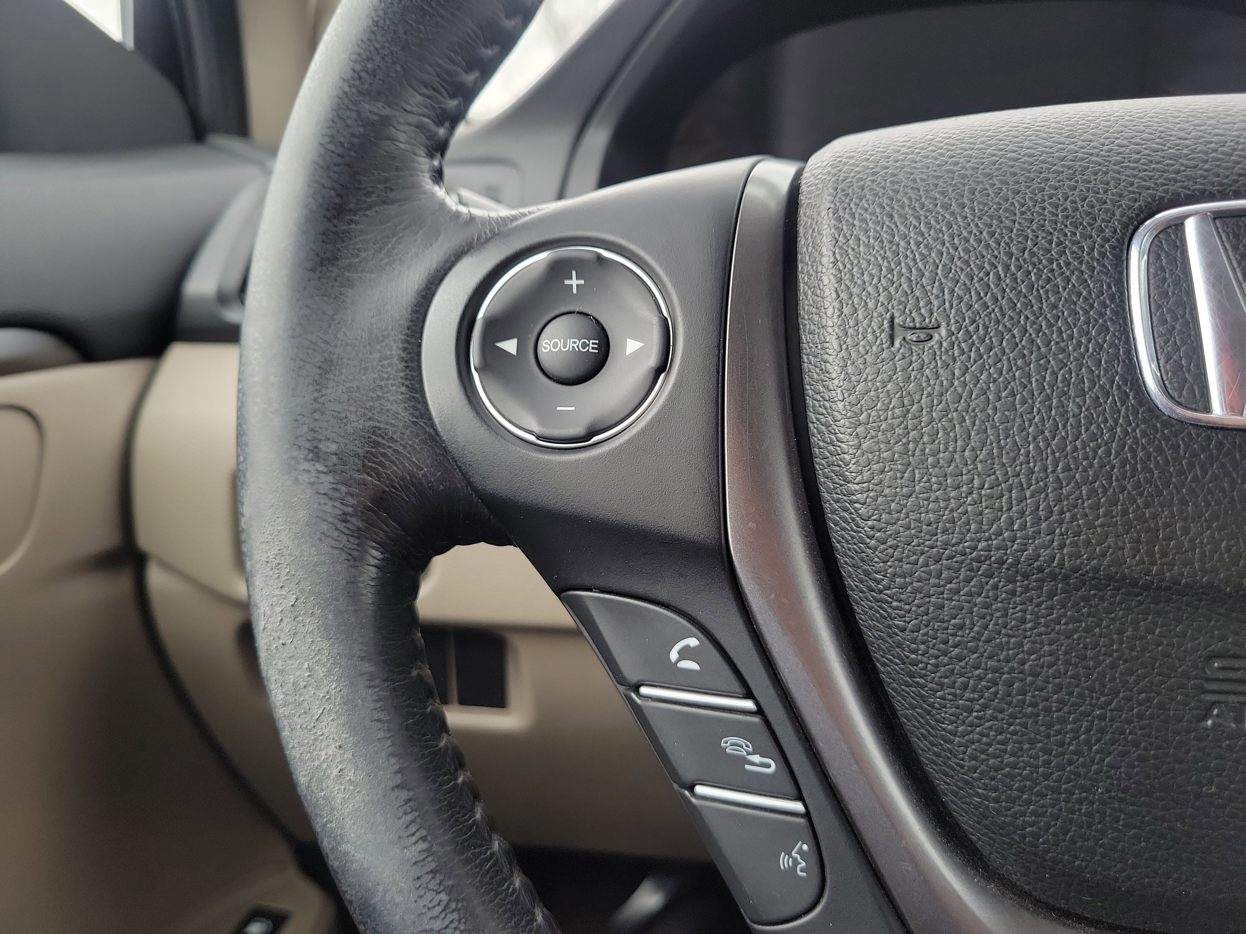 Used 2017 Honda Ridgeline RTL image 24