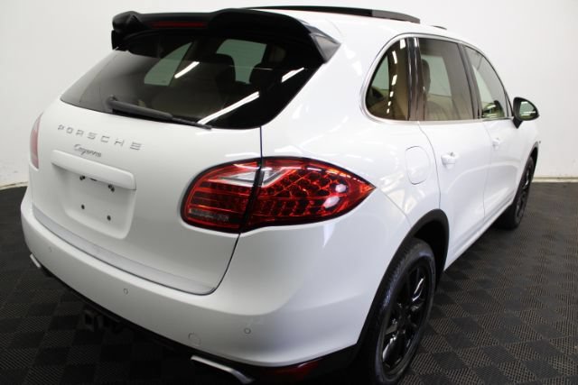 Used 2013 Porsche Cayenne AWD/4WD image 5