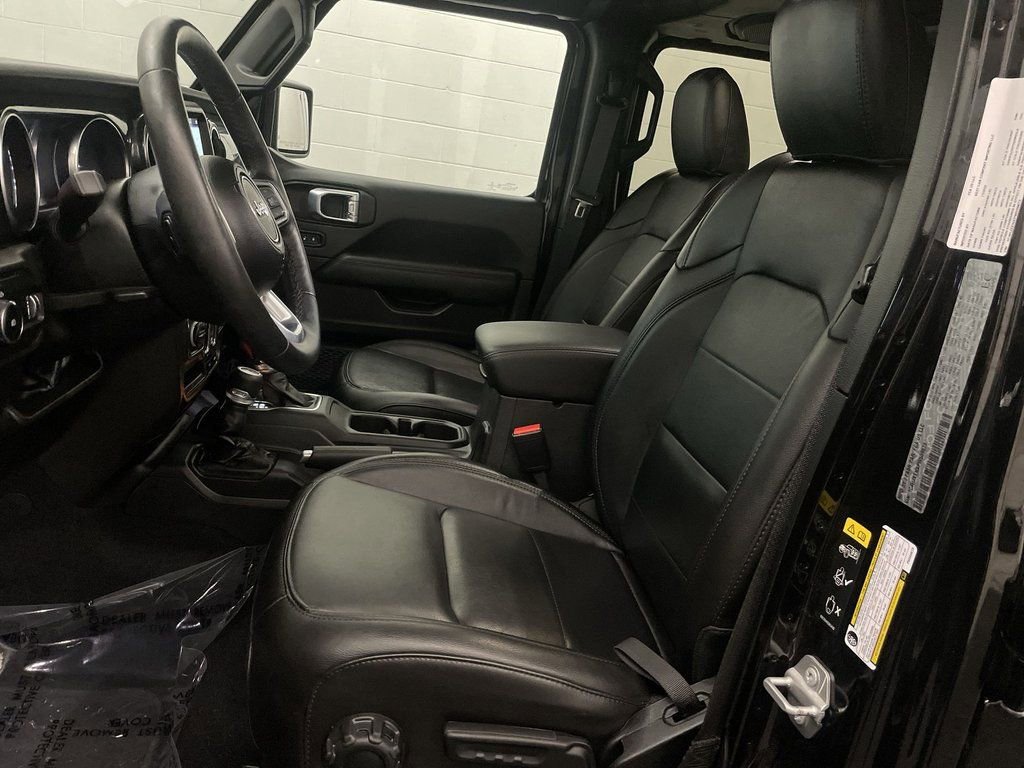 Used 2023 Jeep Wrangler Altitude image 13