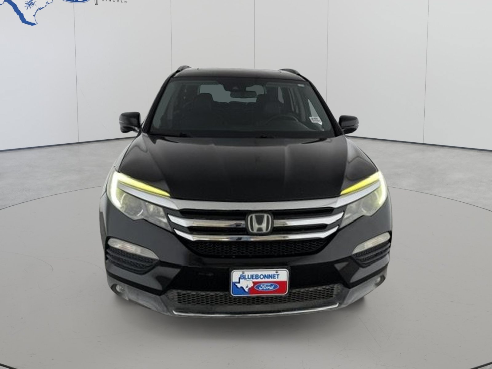 Used 2016 Honda Pilot Touring image 2