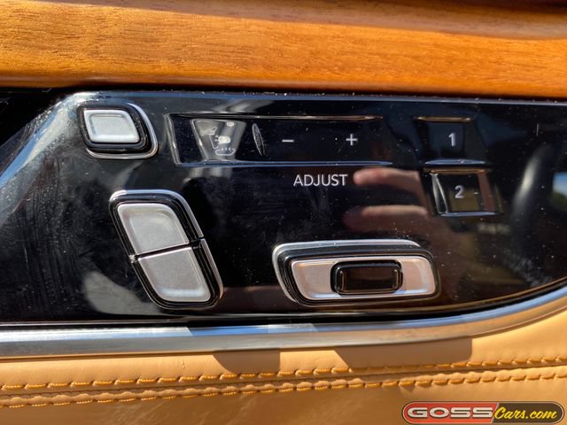 Certified 2022 Jeep Grand Wagoneer Series III w/ Rear Seat Video Group 1 AWD/4WD image 32