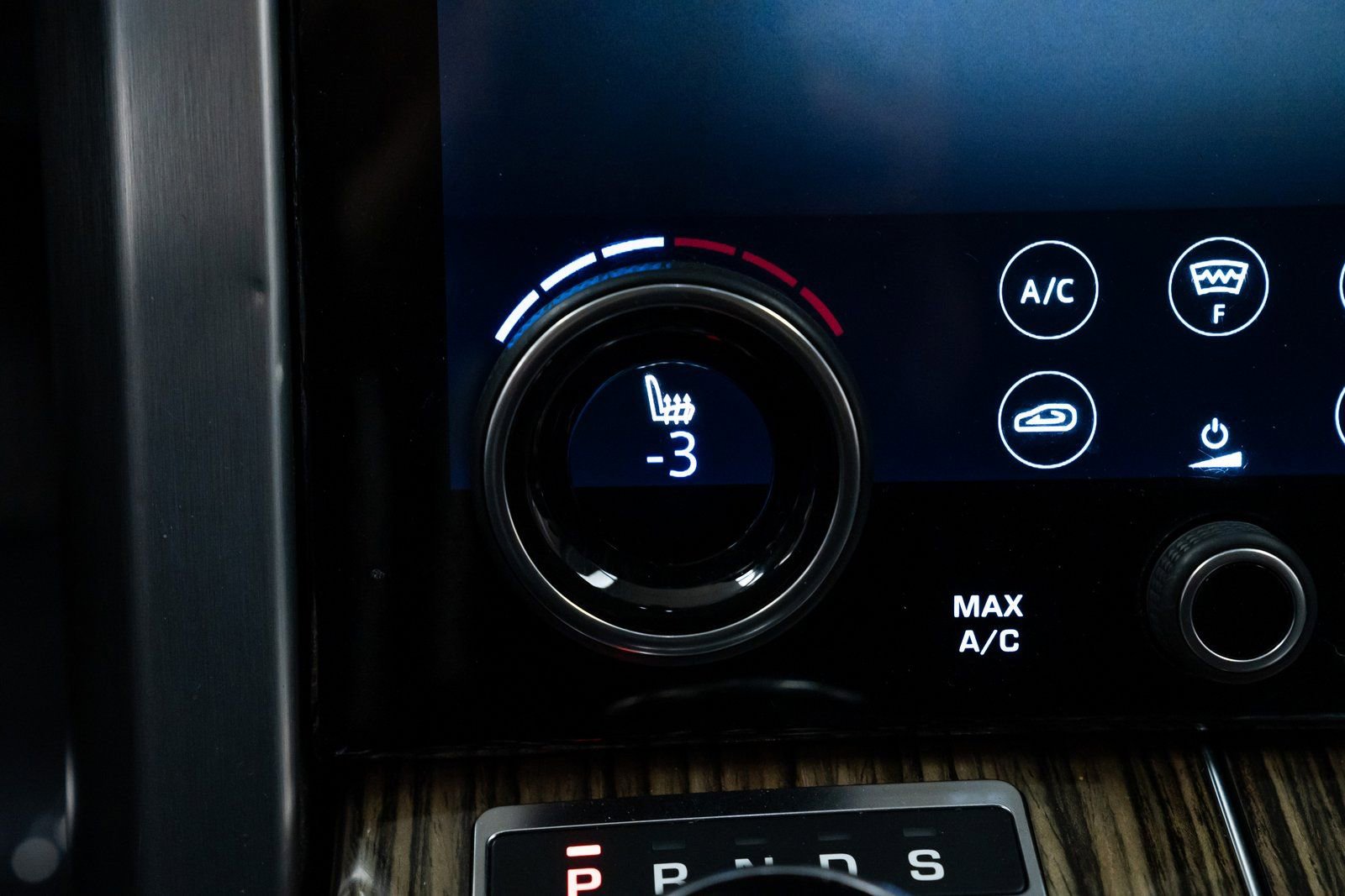 Used 2019 Land Rover Range Rover Supercharged AWD/4WD image 14