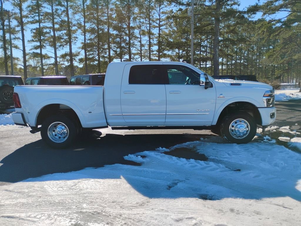 New 2026 RAM 3500 Limited image 4