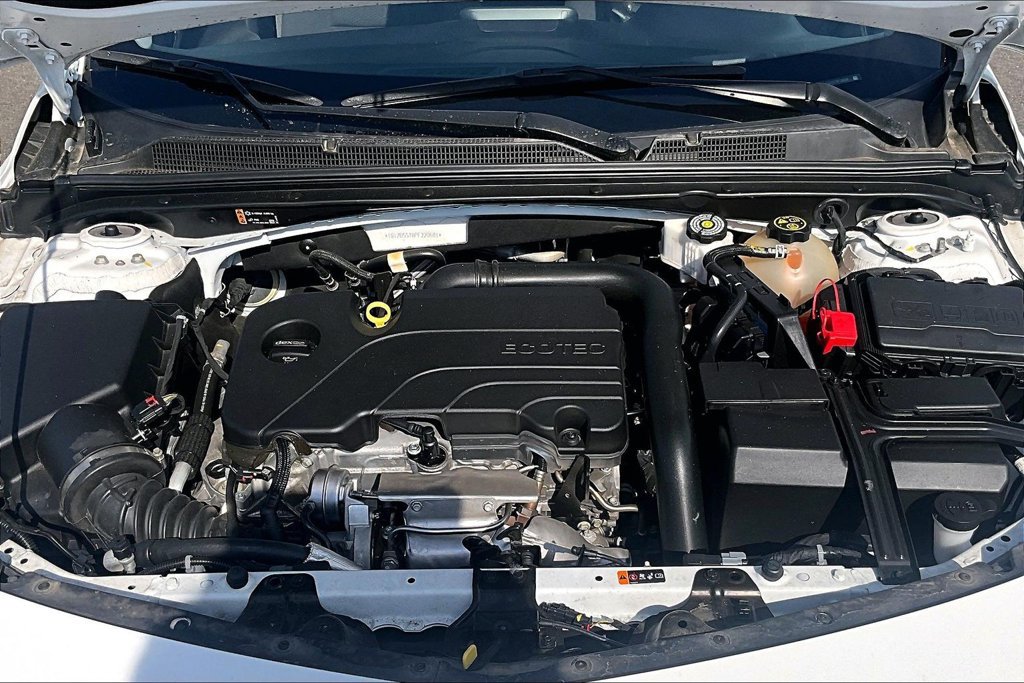 Used 2023 Chevrolet Malibu LT FWD image 10