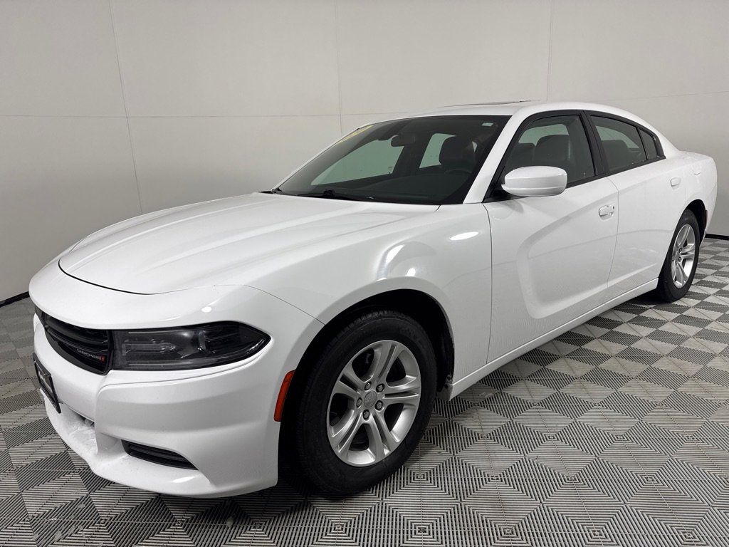 Used 2020 Dodge Charger SXT w/ Leather Interior Group image 9
