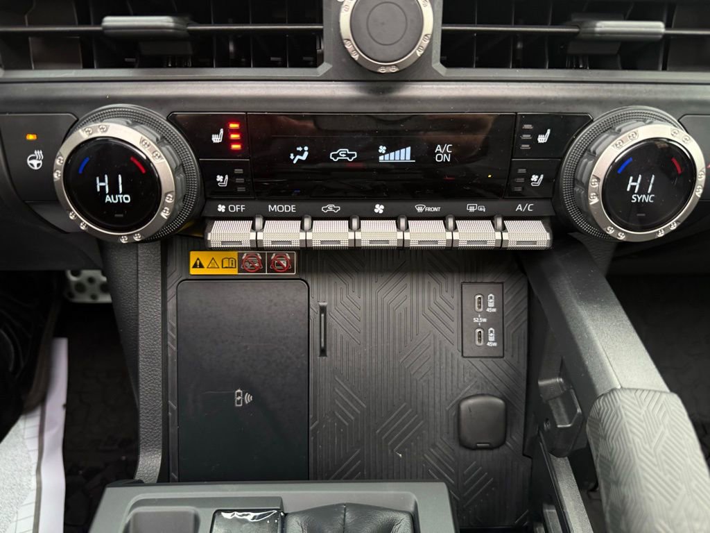 Used 2025 Toyota Tacoma TRD Pro image 29