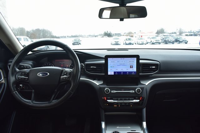 Used 2020 Ford Explorer XLT w/ Equipment Group 202A image 37