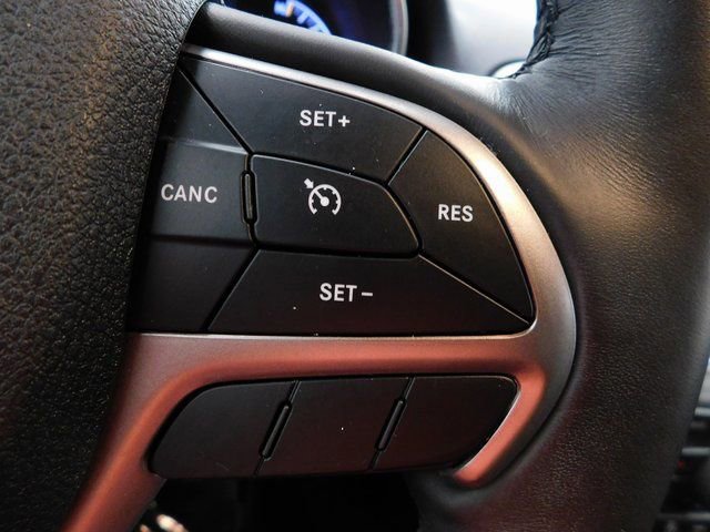 Used 2018 Jeep Grand Cherokee Limited image 40