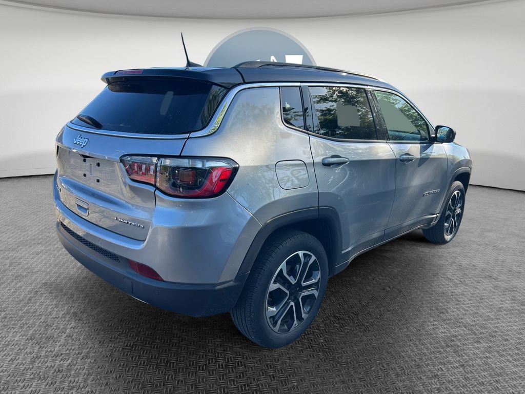 Certified 2023 Jeep Compass Limited AWD/4WD image 3