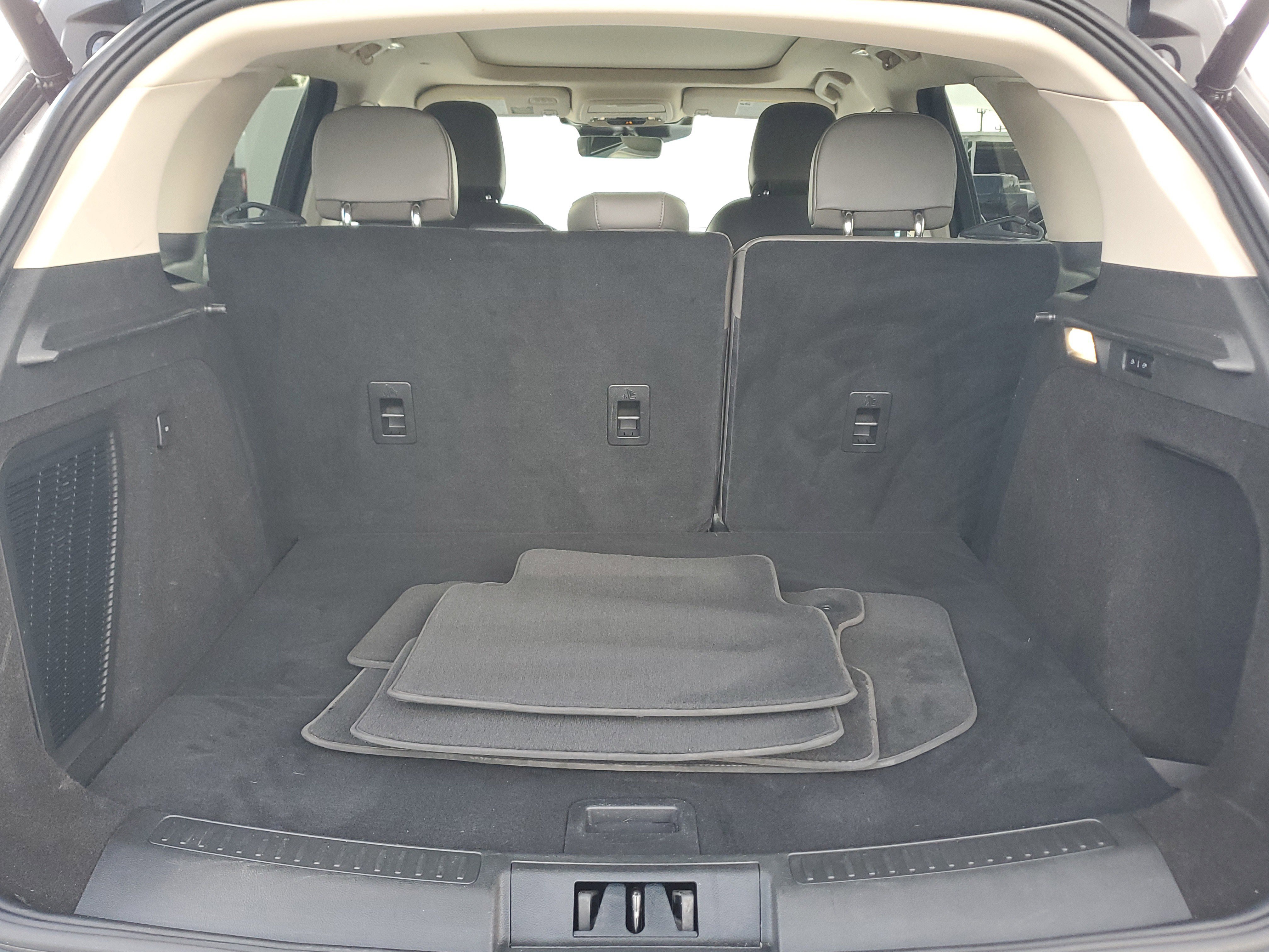 Used 2023 Lincoln Corsair Grand Touring w/ Equipment Group 301A image 14