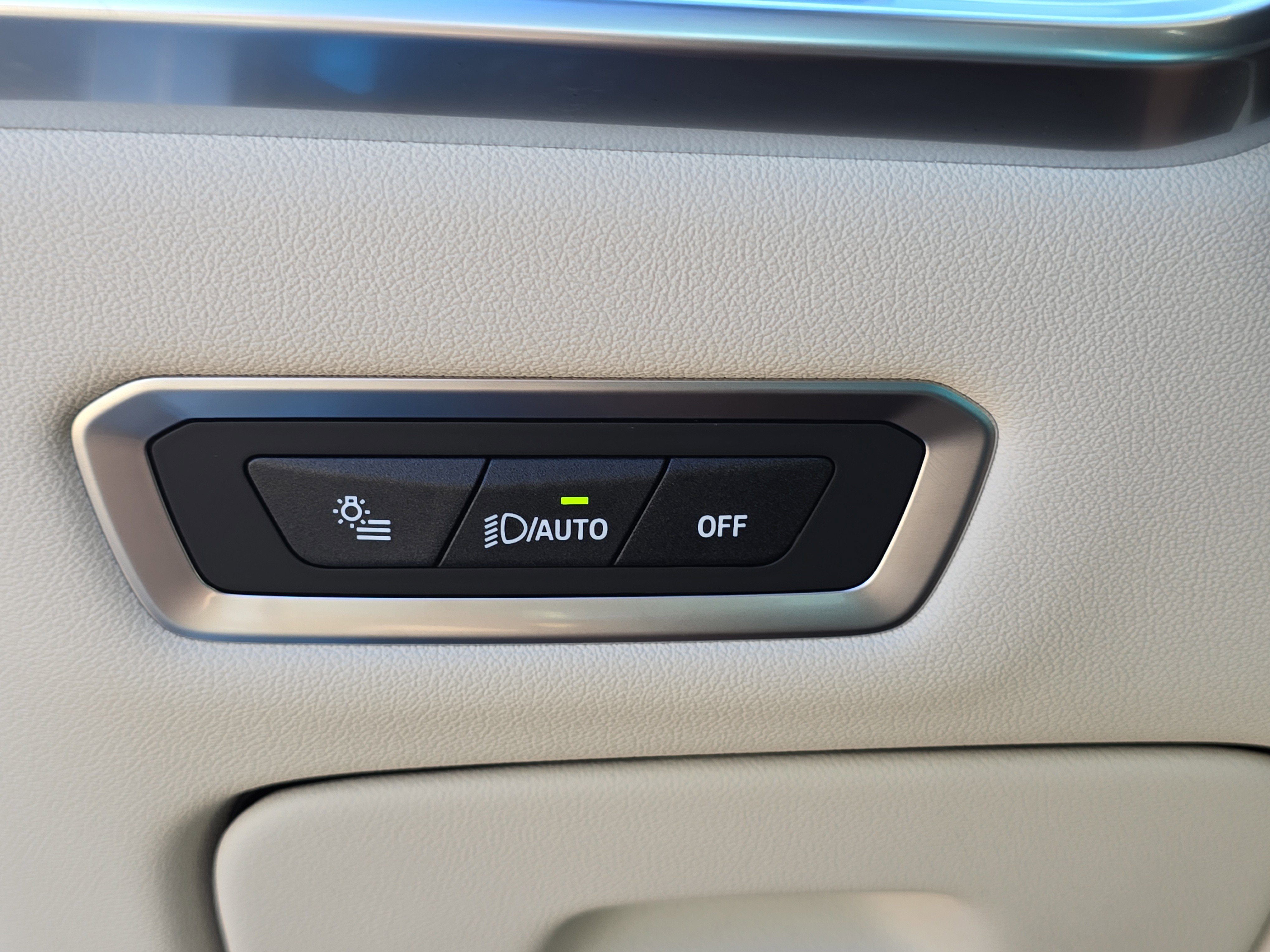 New 2026 BMW X7 M60i image 32