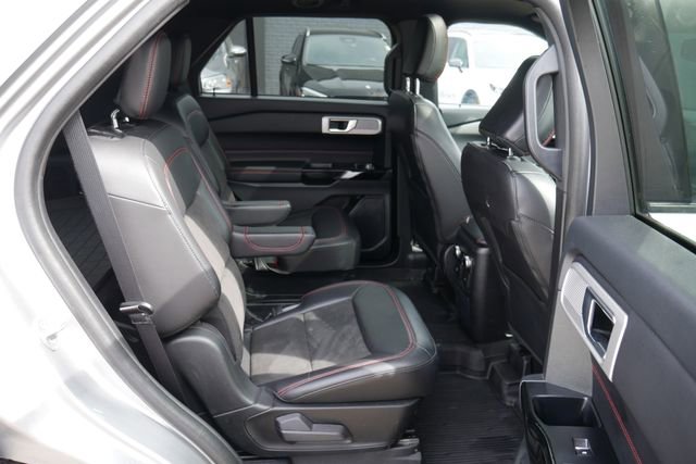 Used 2023 Ford Explorer ST-Line w/ Class IV Trailer Tow Package AWD/4WD image 29
